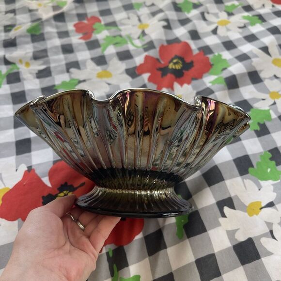 FENTON HEARTS & FLOWERS AMETHYST CARNIVAL GLASS Medallion Fruit Bowl pedestal - Picture 6 of 13